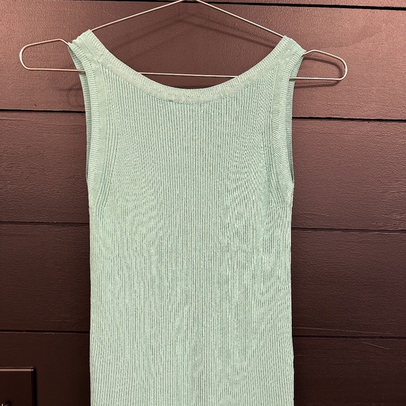 Max Mara RTW rib-knit cropped vest top - Picture 5 of 7